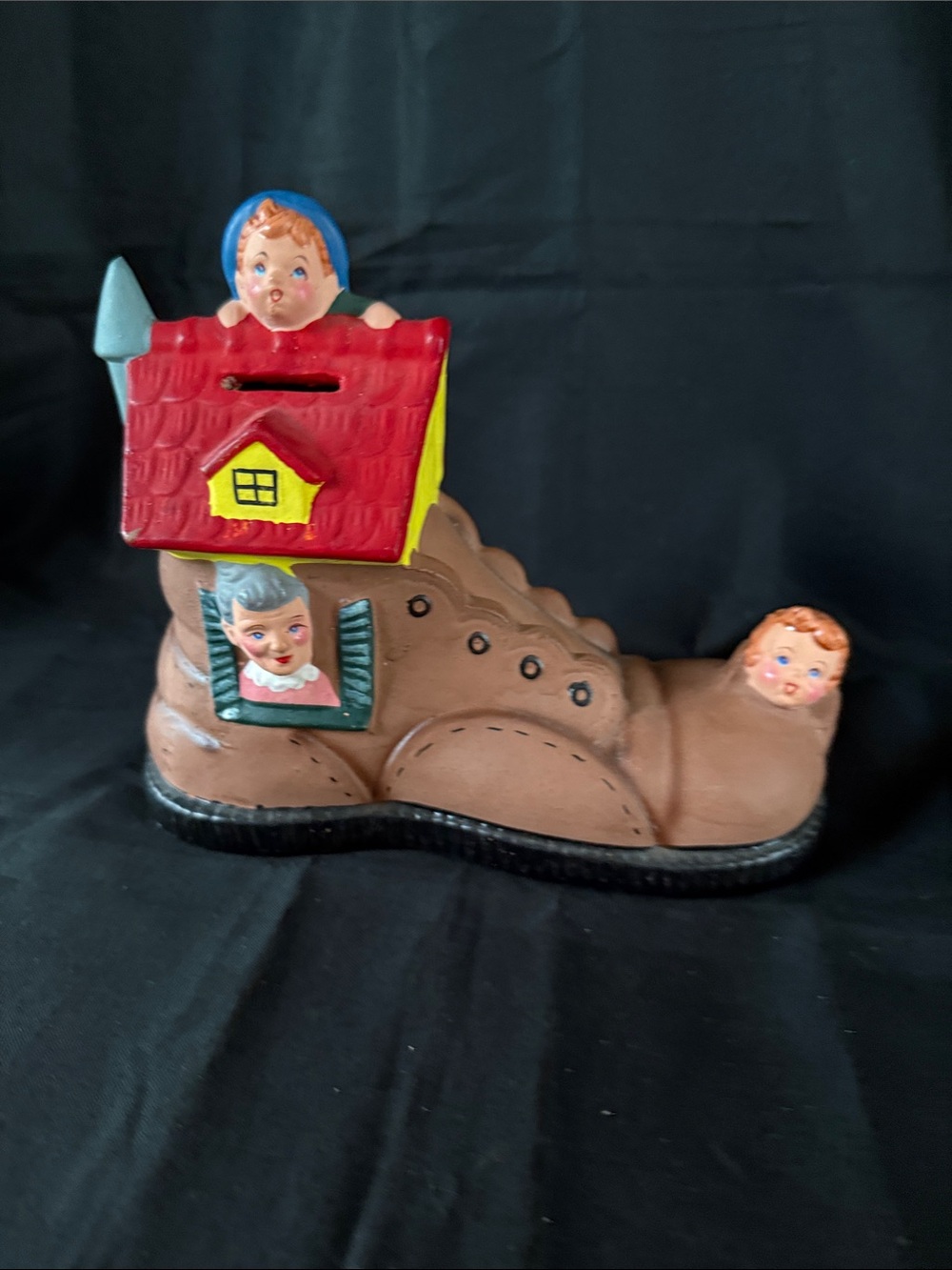 Arnart Creation 1953 Nursery Rhyme “Old Women Who Lived In A Shoe” Bank.